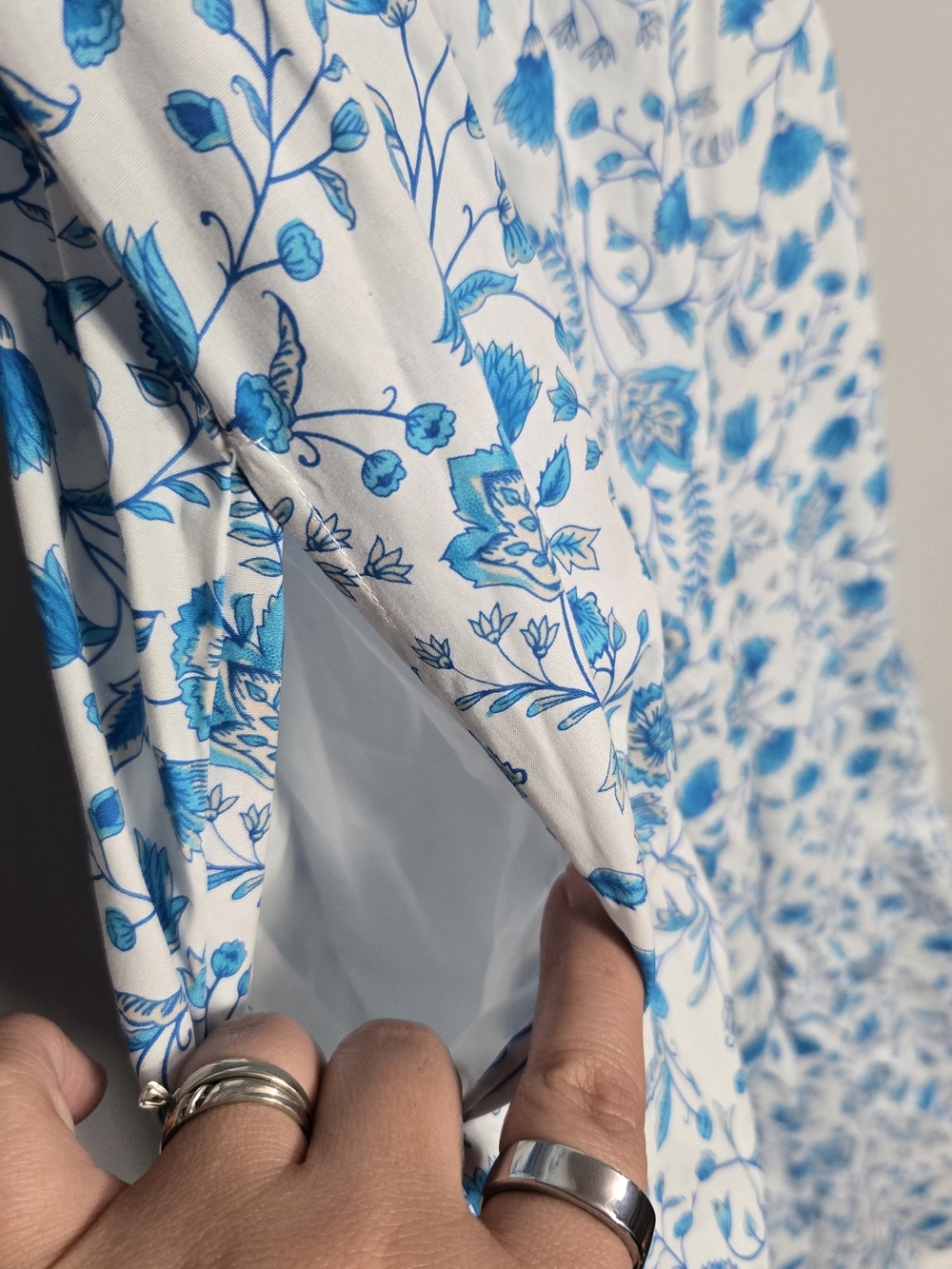 Draper James Blue White Floral Smocked Ruffle Strap Tiered Midi Dress Size M - Picture 5 of 7